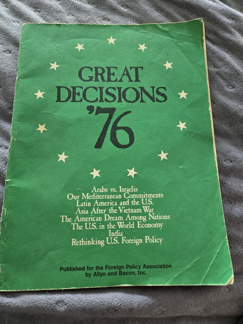 Great Decisions '76 Booklet - Green Cover